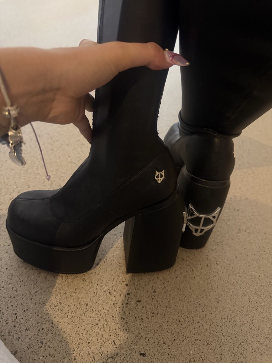 Scarpe da donna: Naked Wolfe Boots Size 37 – Usato da Brugg AG venduto da christelleamanda 2
