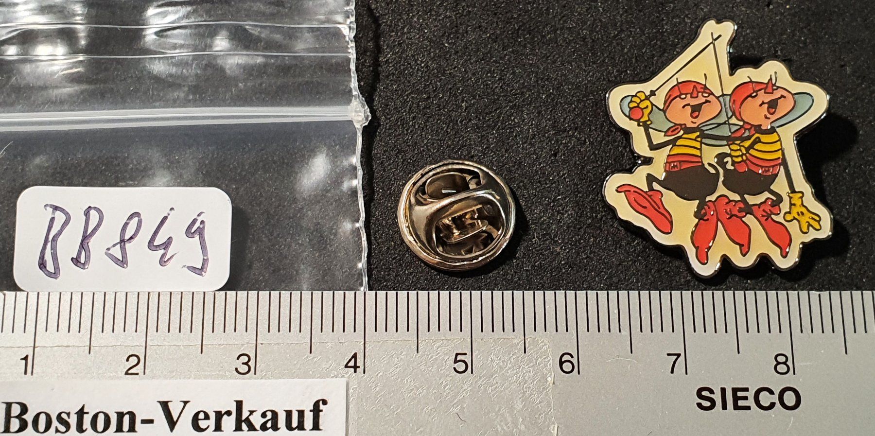 Placchette & Badge: BB849 - Pin "Crazy Moskitos" Mücken oder Bienen? – Usato da Reinach BL venduto da Boston-Verkauf 1