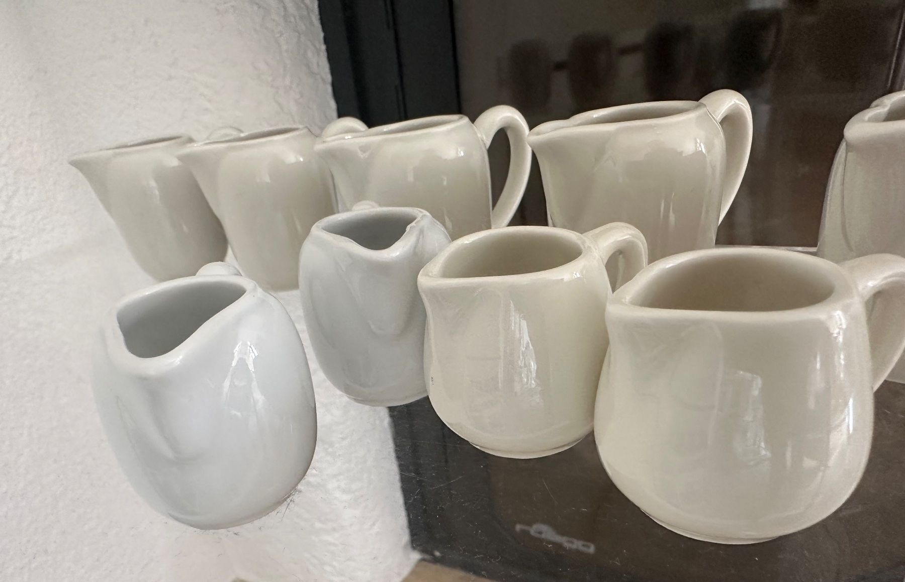 Set di piatti: 🟢 9x mini pot à crème Langenthal / Mini Milchkännchen – Nuovo e nell'imballaggio originale da Fribourg venduto da Meta26 2