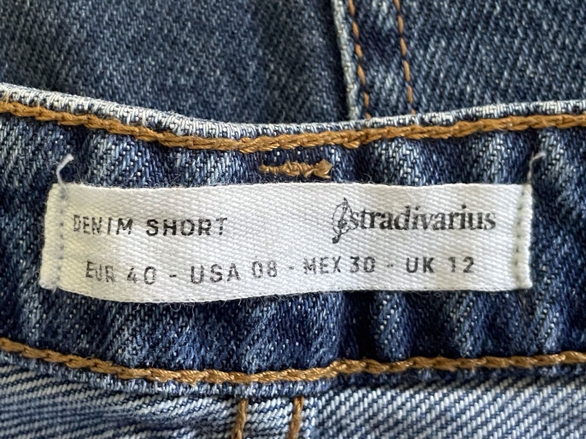 Stradivarius Hosen: Short en jean Stradivarius taille 40 NEW – Neu und originalverpackt aus Vuadens von Nina11 3