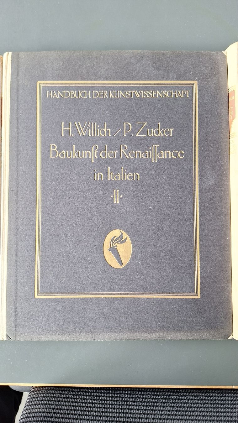 Bücher: Handbuch der Kunstwissenschaft Architektur – Gebraucht aus Zürich von anna3929 4