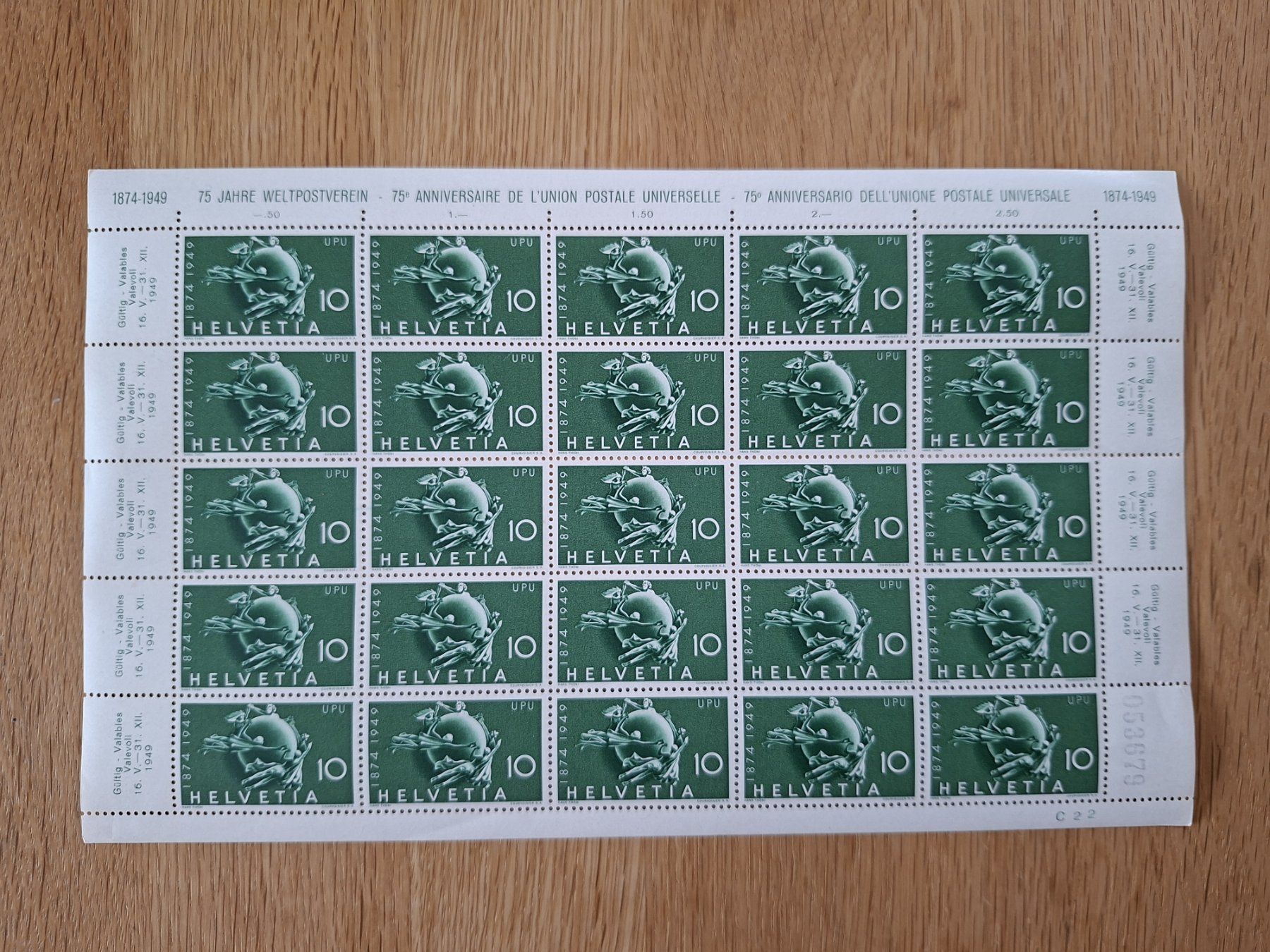 Tutti i francobolli: Bogen "Weltpostdenkmal Bern", 10 Rappen 1949 postfrisch – Usato da Teufen AR venduto da Gruenauer