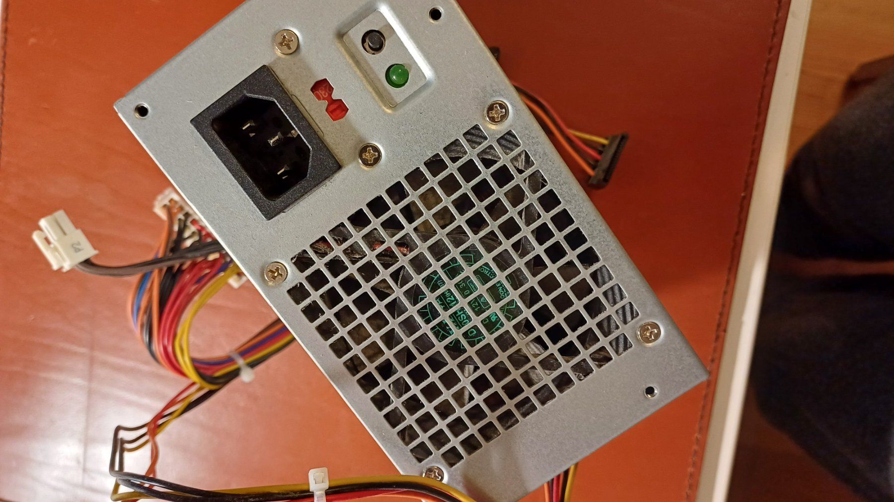 Elektronikbauteil: Stromagregat für Computer – Gebraucht aus Zollikerberg von Kaugo