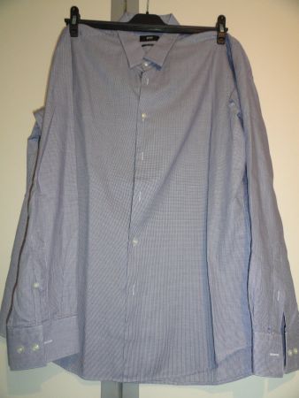 HUGO BOSS HEMD GR. 42 ***