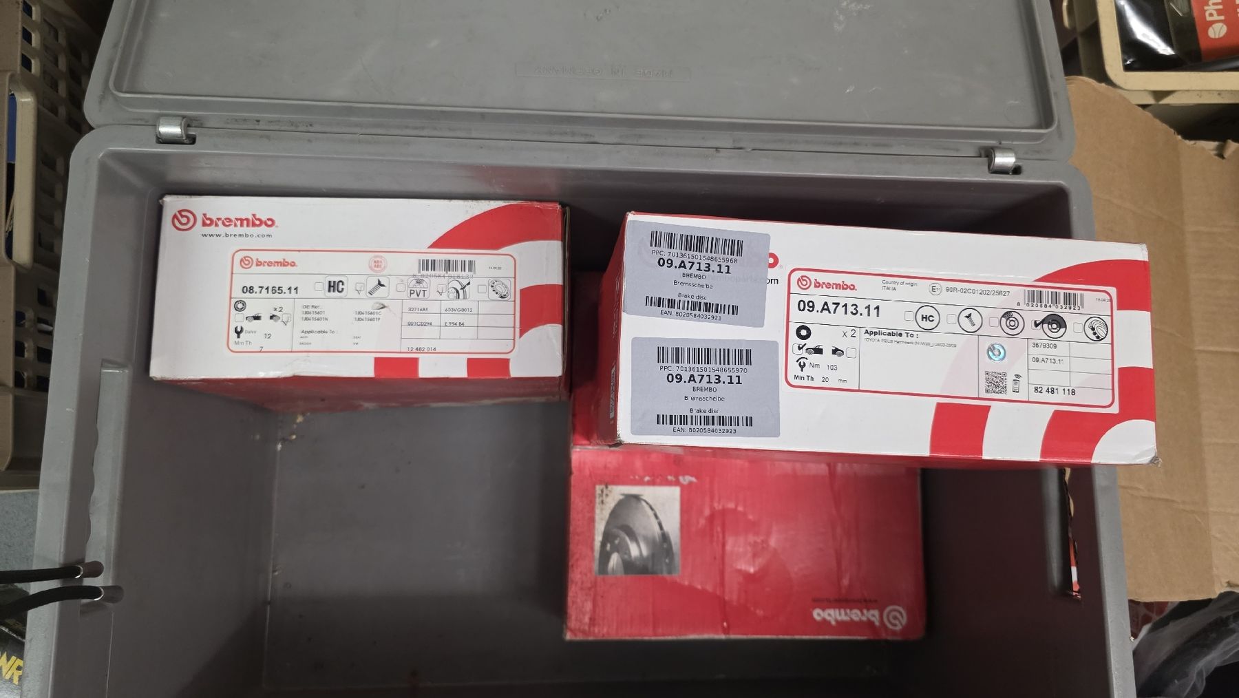 Tutti pezzi di ricambio auto: Brembo Bremsscheiben  neu – Nuovo e nell'imballaggio originale da Winterthur venduto da bianca_nieves