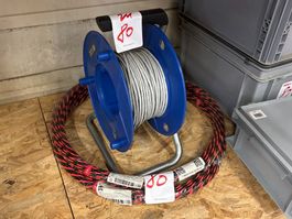2 Verpackte Kabel und Netzkabel (Lot 80) 2504 Biel