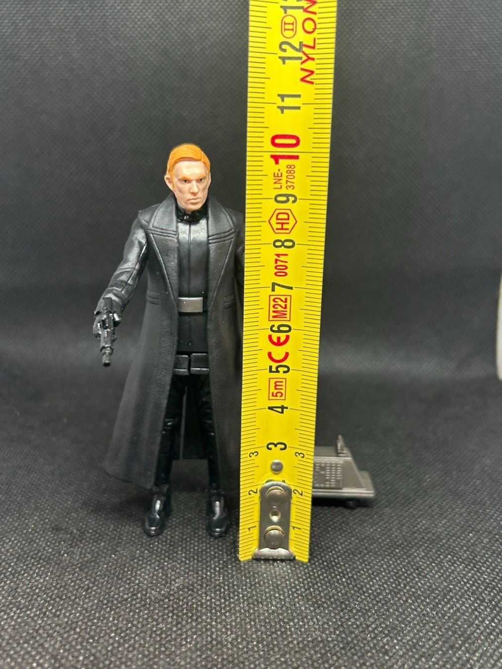 Star Wars Statuette: Star Wars Action Figure vintage - General Hux – Usato da Lausanne venduto da Retro-geek 4