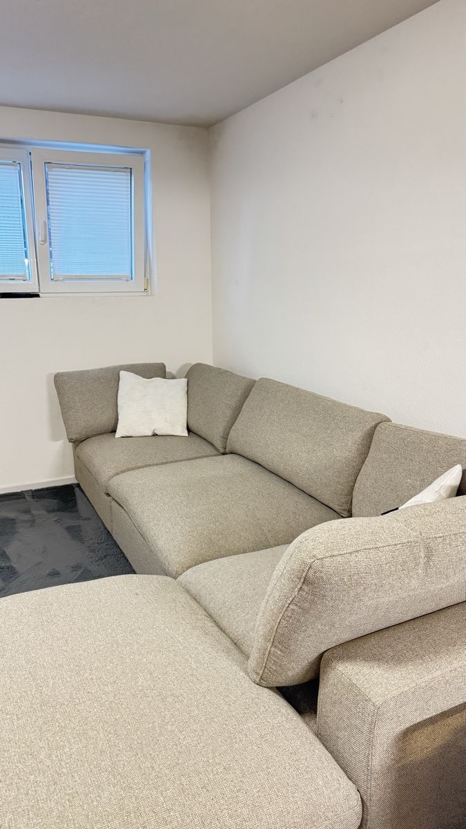 Sofas: Canapé beige modulable  – Gebraucht aus Collombey von let_wrc2