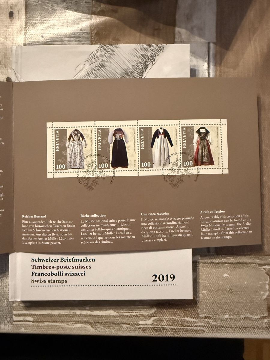Libri: Livre timbre annuelle de poste suisse 2019 – Nuovo (secondo la descrizione) da Morges venduto da jul_7rz7 1
