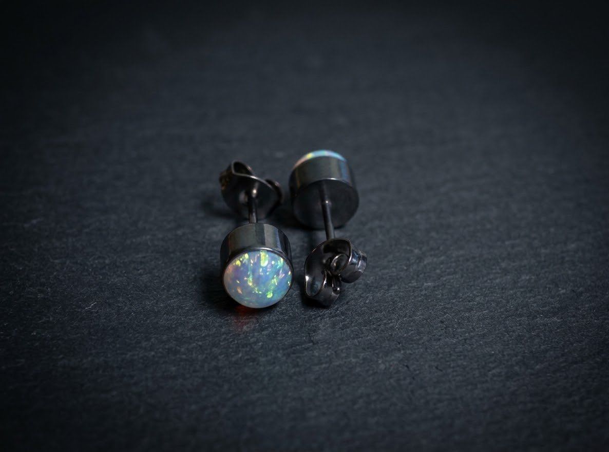 Orecchini pendenti & Orecchini a lobo: Ohrstecker aus Titanium mit Opal – Nuovo e nell'imballaggio originale da Matten b. Interlaken venduto da kero71 2
