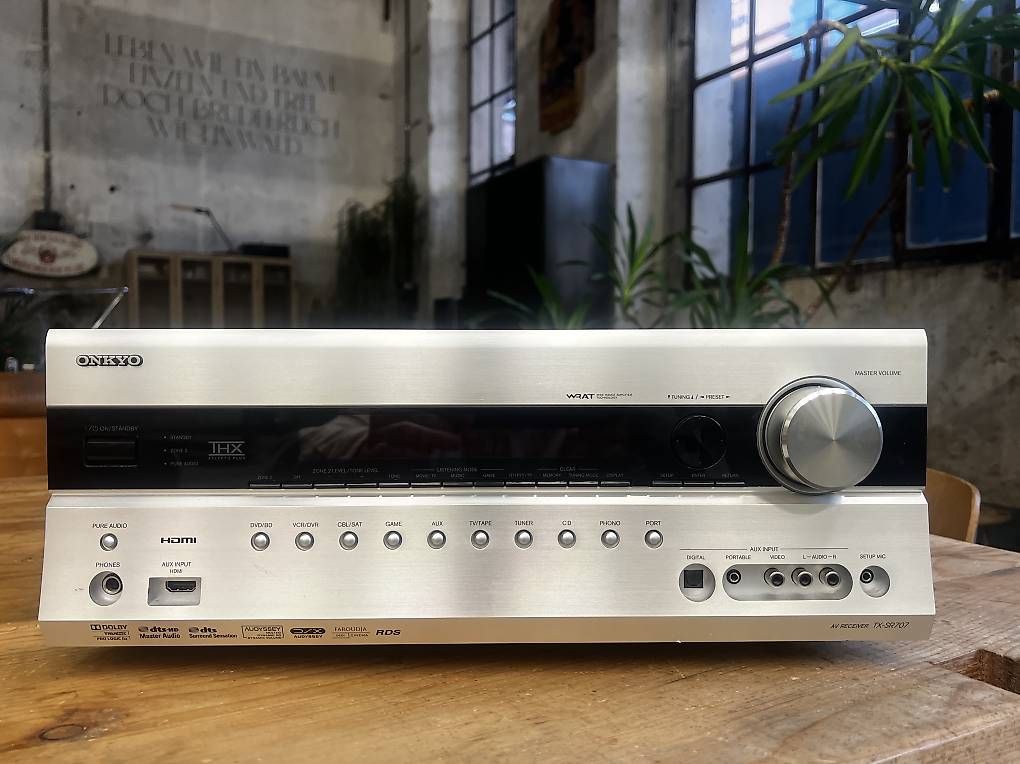 Ricevitori: AV Receiver Onkyo TX-SR 707 – Usato da luzern venduto da rattleandhum