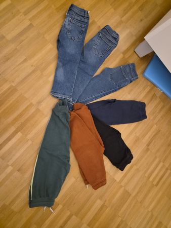 Kinderhosen Grösse 98