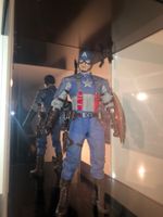 Vitrine Showcase pour figurine Hot Toys