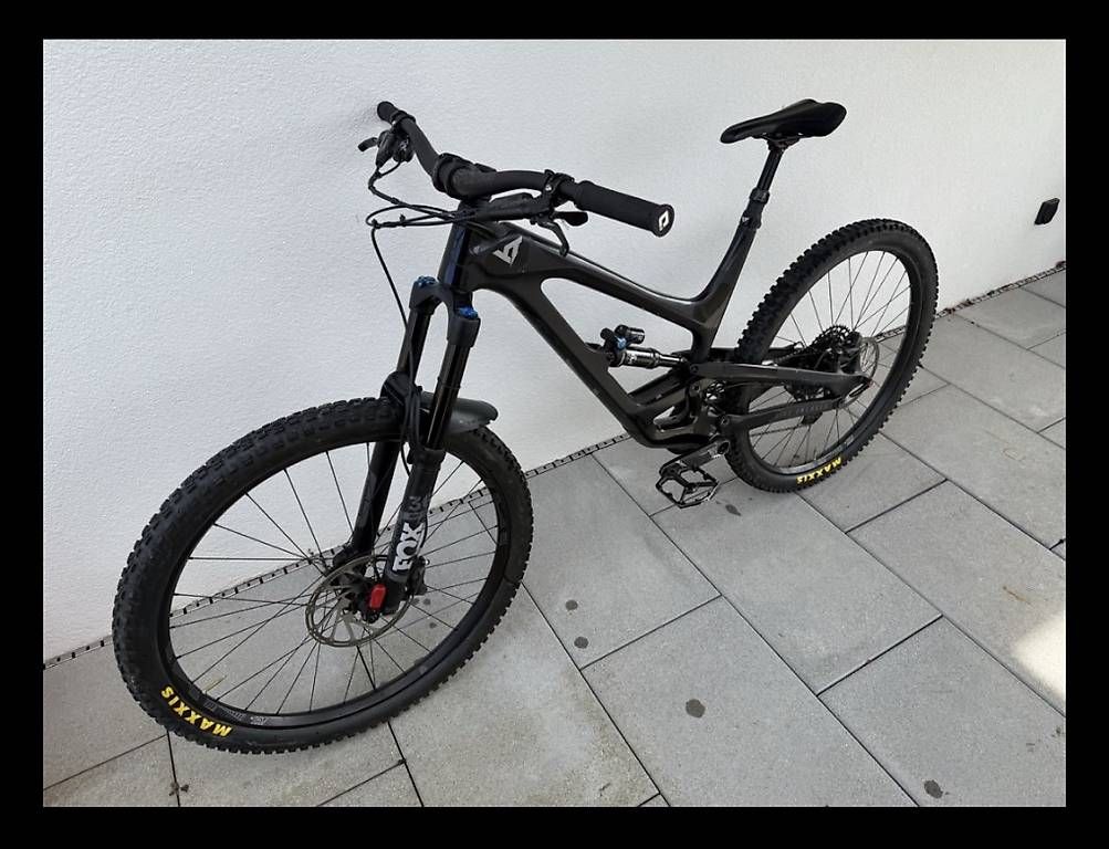 YT Biciclette: YT Capra Core 3 Carbon Enduro Bike – Usato da Münchwilen TG venduto da VeniceBeach02 3