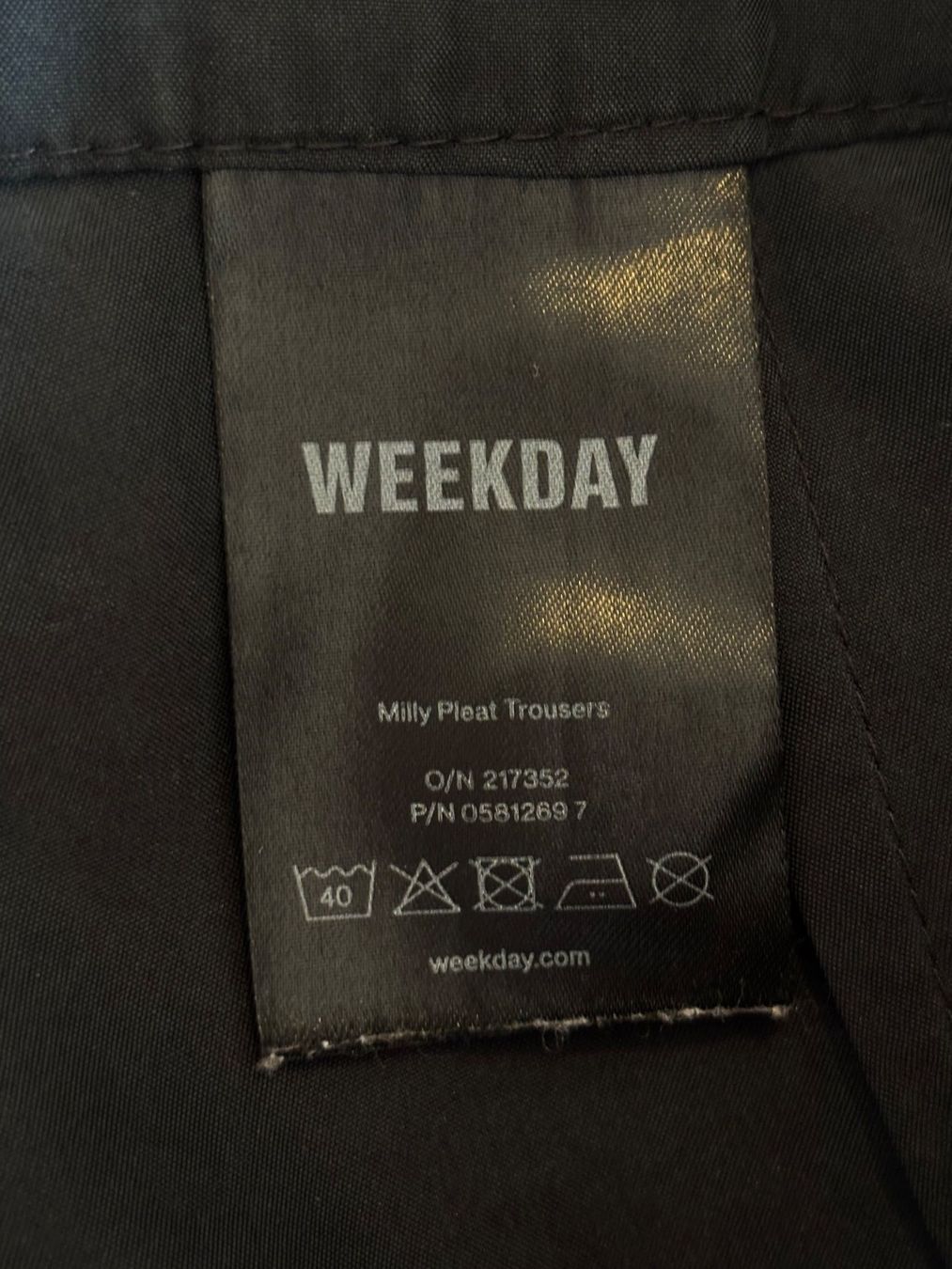 Weekday Pantaloni: WEEKDAY "MILLY PLEAT TROUSERS" Hose Gr. 40 – Usato da Zürich venduto da missmodernage 7