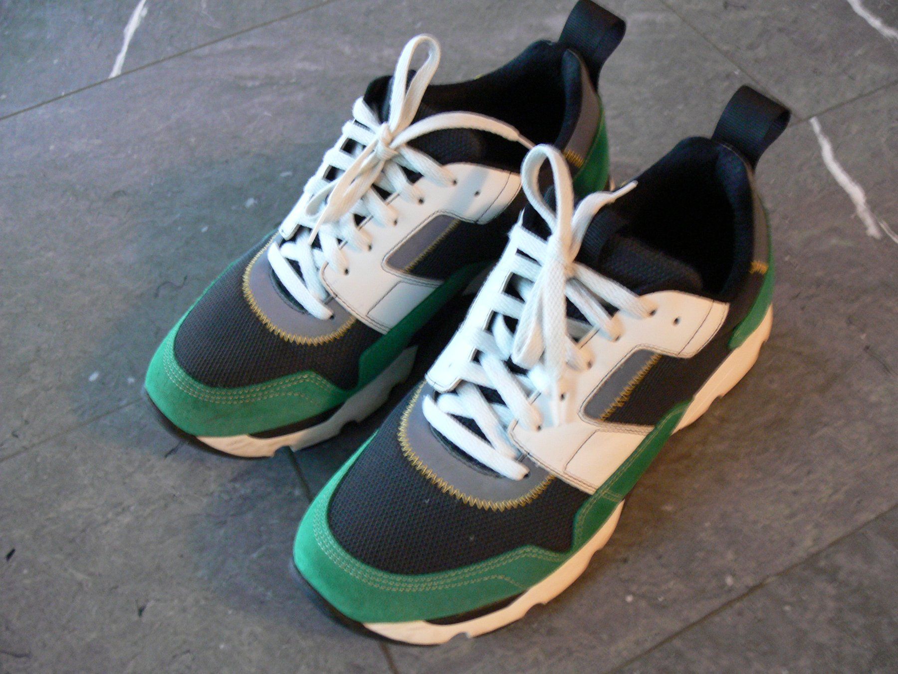 Marni Scarpe da uomo: MARNI Sneaker, neuwertig, Gr. 44, eher 42 - 43 – Usato da Remigen venduto da Kelias 2