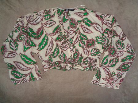 Zara Blusentop mit Blumenmuster, Grösse XS, Sommer!