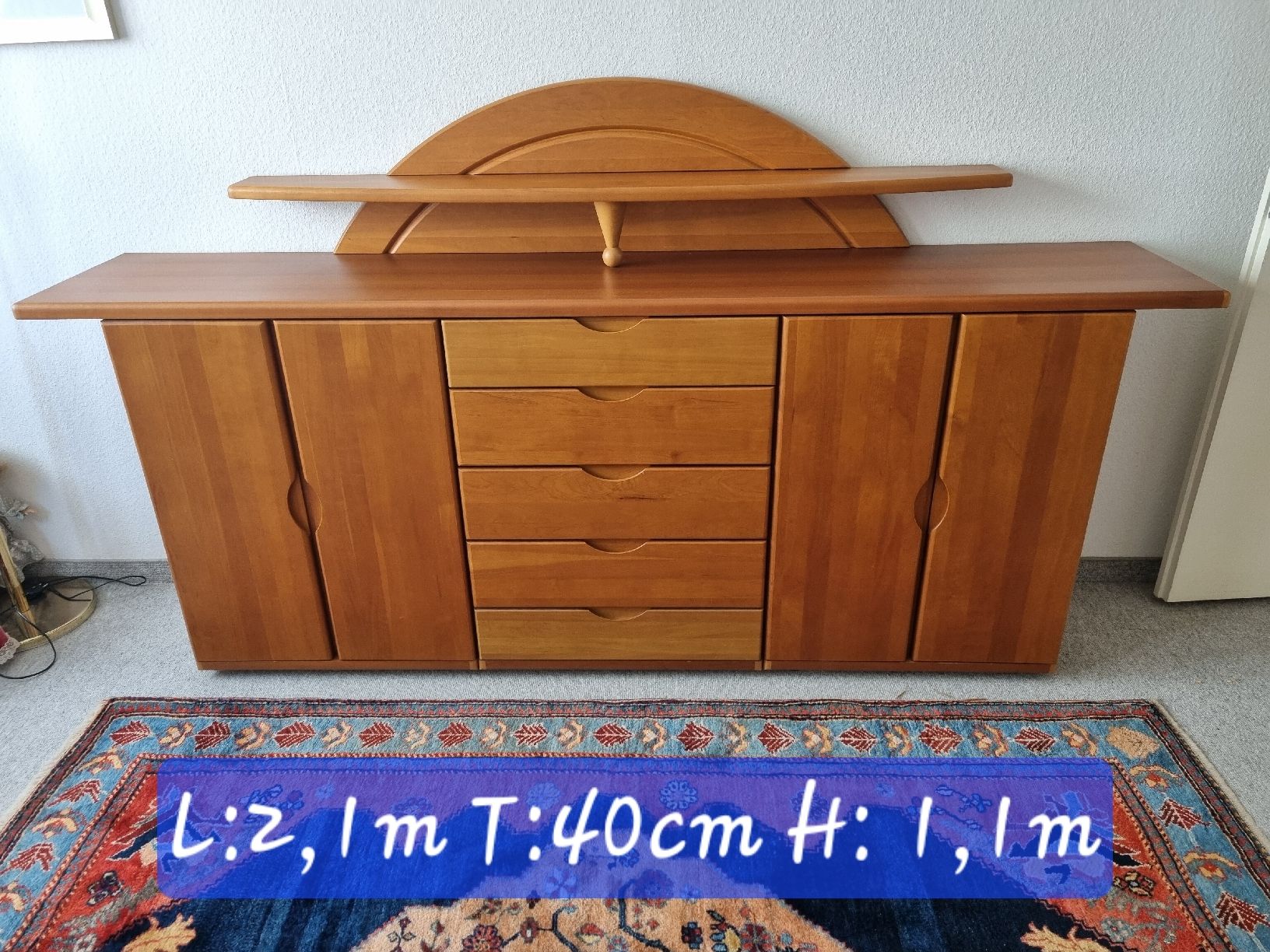 Cassettiere: 4Türiges Holz Sideboard mit 5 Schubladen – Nuovo (secondo la descrizione) da Laupen BE venduto da Bombers
