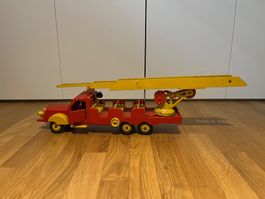 Holz Spielzeug Feuerwehr Leiter LKW bespielt Zustand