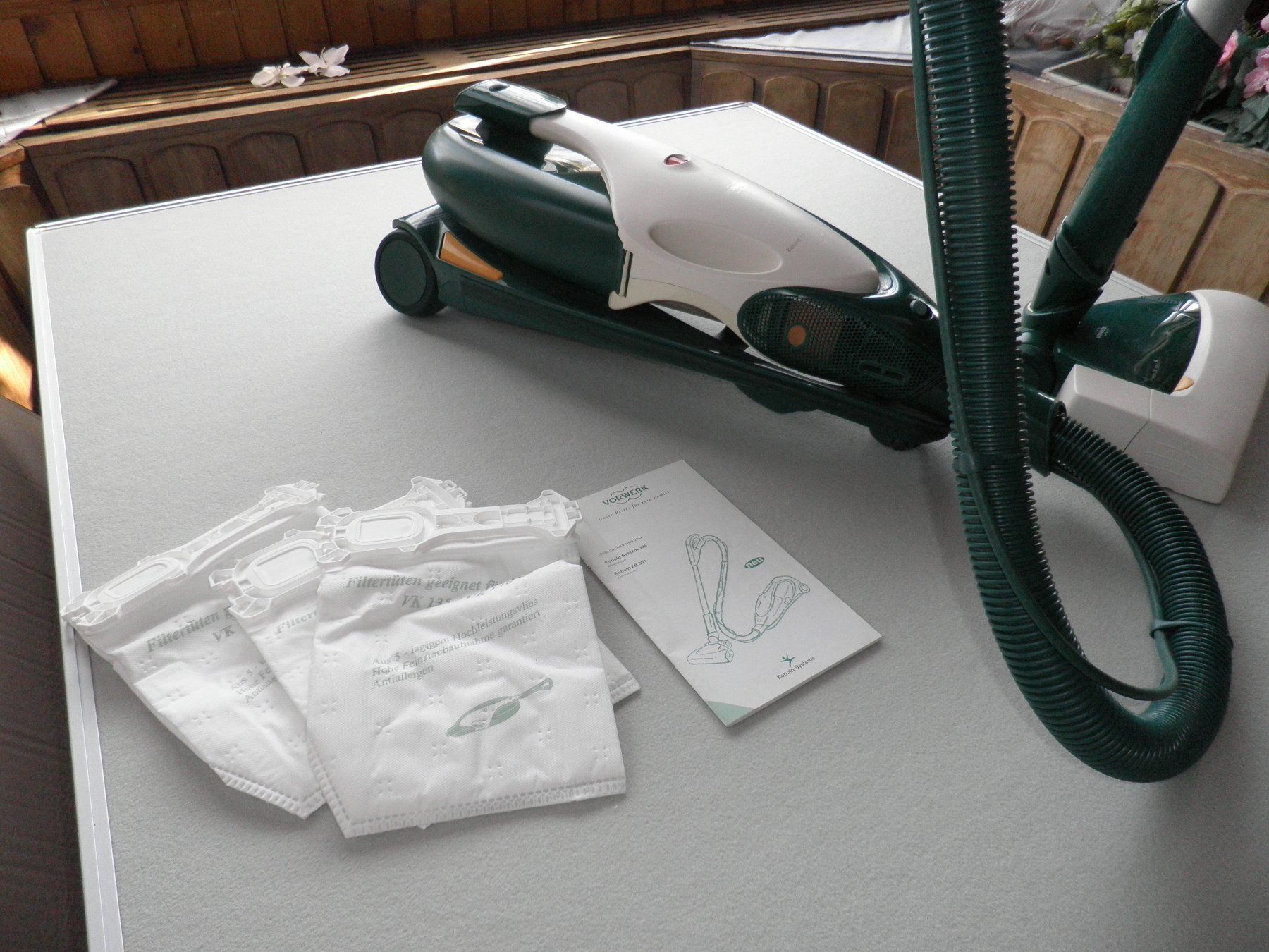Vorwerk Aspirapolveri & Accessori: Vorwerk Tornado Schlitten 135 / EB 351 – Usato da Oftringen venduto da shoptwotrade 4