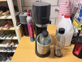 Wassersprudler SodaStream Duo schwarz mit Flaschen