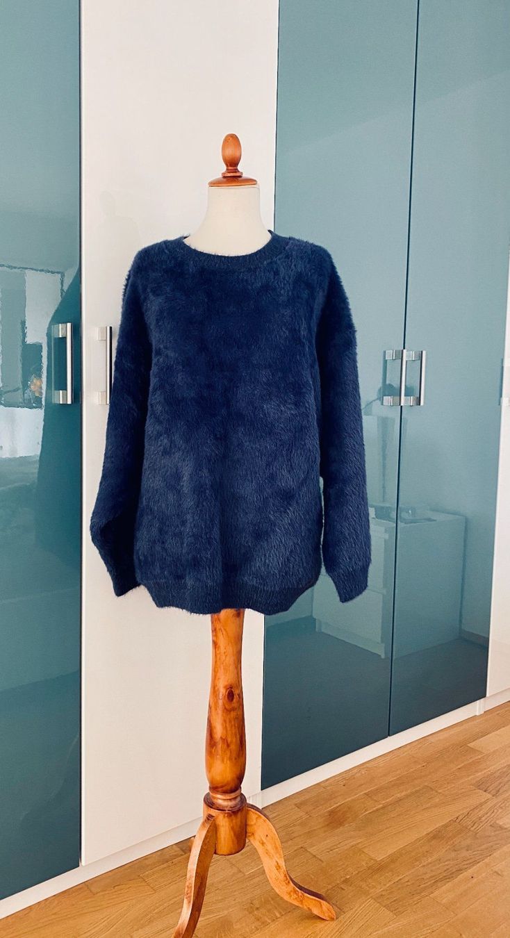 Maglioni & Felpe: Pullover super warm dunkel blau S/M/L – Usato da Dübendorf venduto da Levintreyer 2