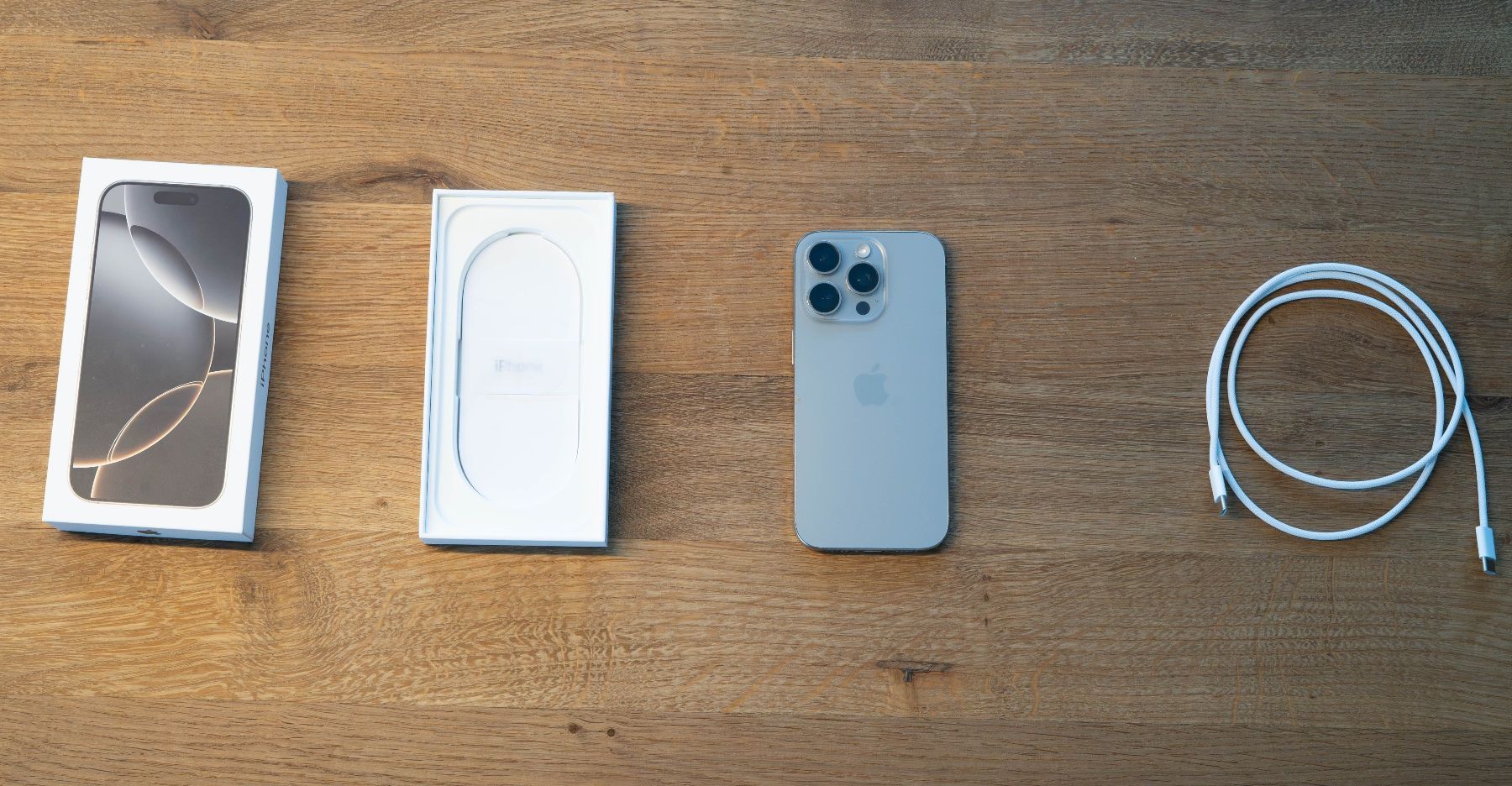 Apple Telefoni cellulari / Smartphones: iPhone 16 Pro / 128 GB – Usato da Matzendorf venduto da Mei12345