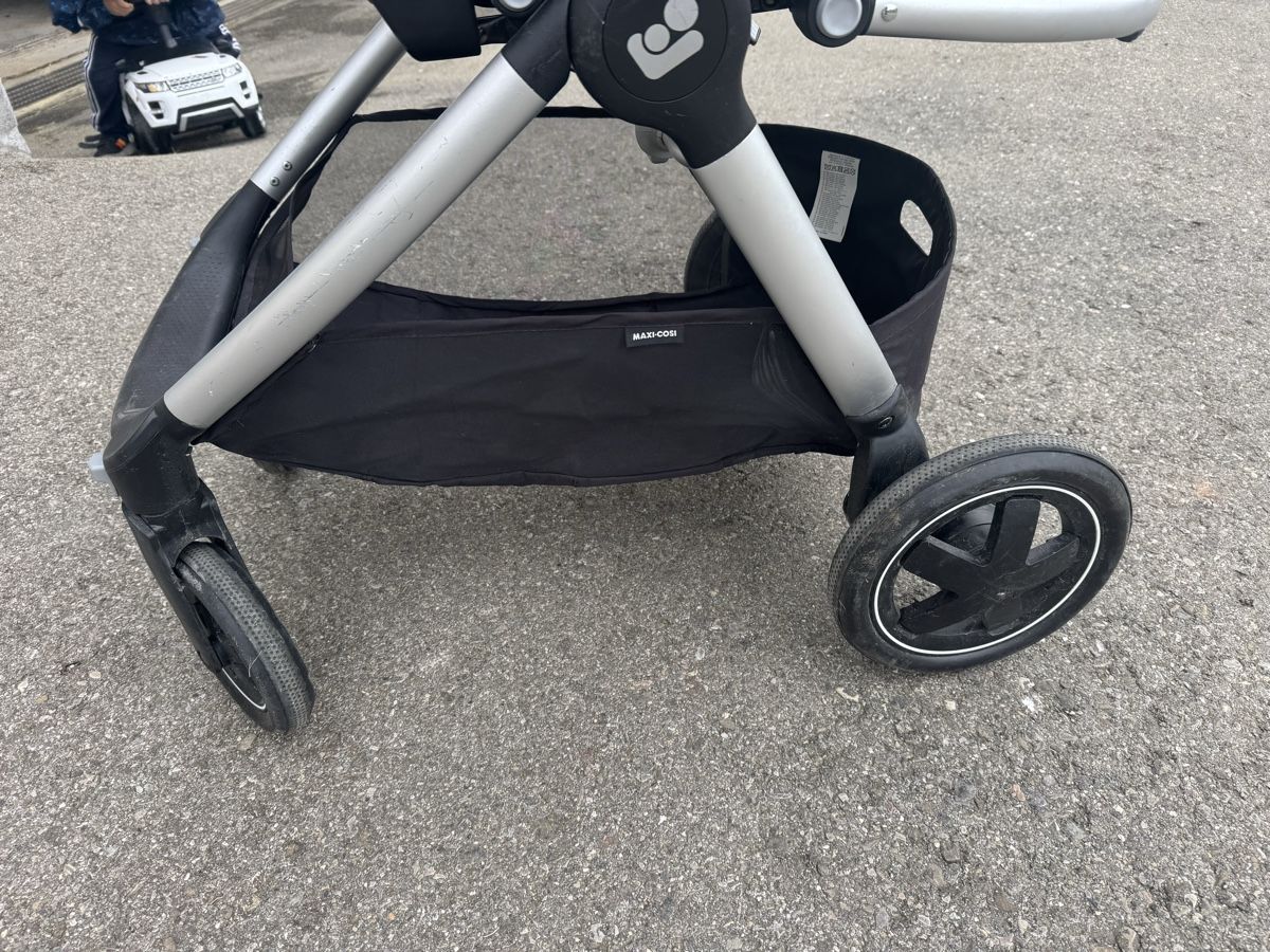 Maxi-Cosi Carrozzine: Maxi Cosi Adorra 2 – Usato da Blonay venduto da art_7f87 7