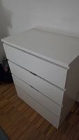 Commode IKEA Malm blanche à 4 tiroirs bon état
