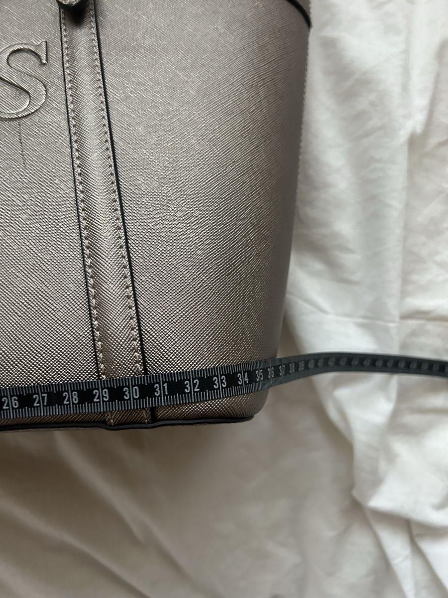 Guess Borse da donna: new guess bag – Nuovo e nell'imballaggio originale da Chur venduto da valico 5