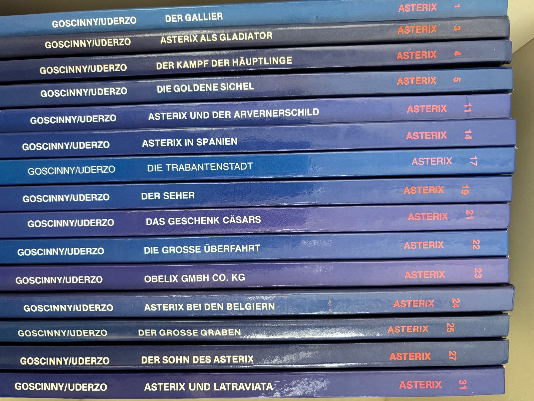 Fumetti: Asterix 15 Werkeditionen mit Lexikon – Usato da Nürensdorf venduto da atacama07 1