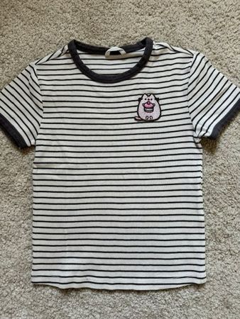 Mädchen T-Shirt kurzarm Gr. 134 (Marke: Reserved)