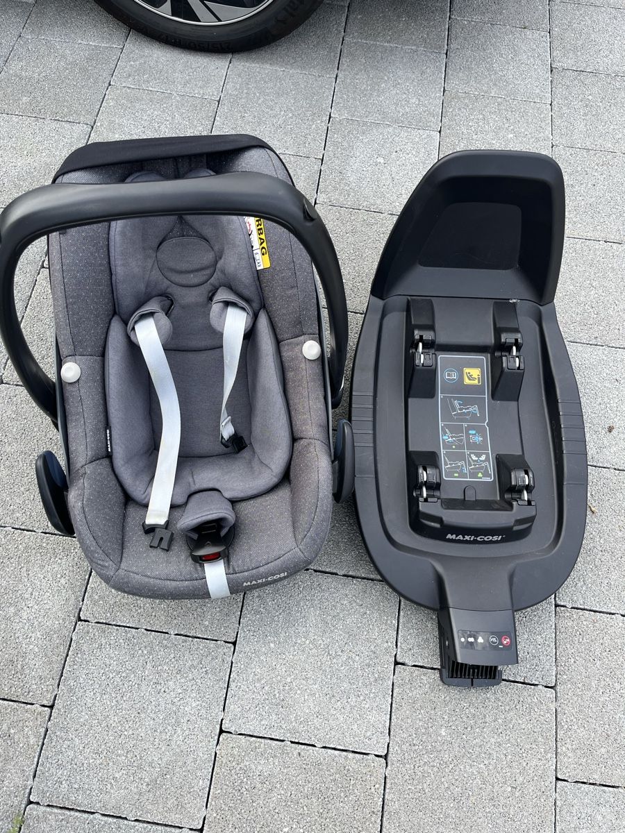 Maxi-Cosi Auto-Kindersitze: Maxi-Cosi including FamilyFix ISOFIX Base – Gebraucht aus Walterswil SO von mar_qln7