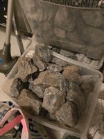 Dekosteine grau Naturstein in Boxen guter Zustand