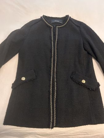 Zara Basic Black Jacket, size M, Perfect for Autumn!