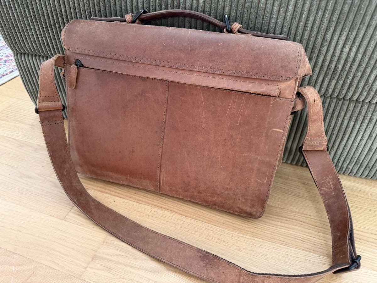 Margelisch Taschen: Leder-Schultertasche von Margelisch – Gebraucht aus Bern von ITJO1 1