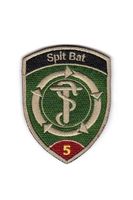 Badge Spit Bat 5 weinrot