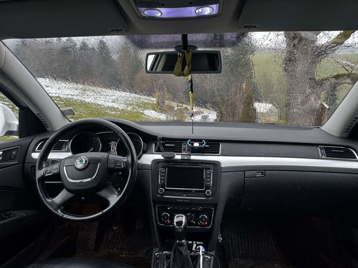 Skoda Automobili: Skoda Superb C 2. OD 4x4 – Usato da Huttwil venduto da BurkhalterMalerei 3