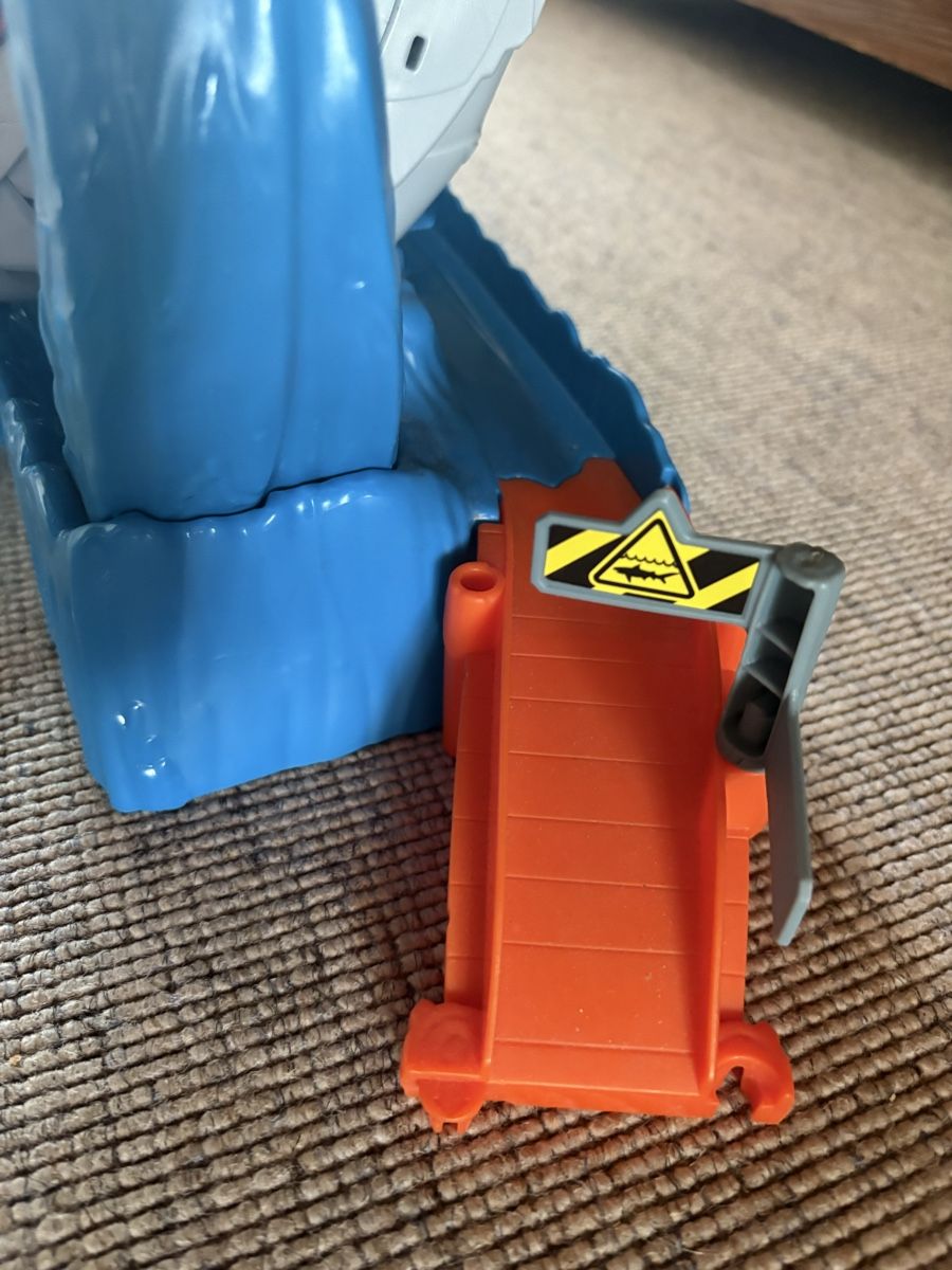 Hot Wheels Piste: HOT WHEELS robo hai angriff – Nuovo (secondo la descrizione) da Herzogenbuchsee venduto da warrior77 5
