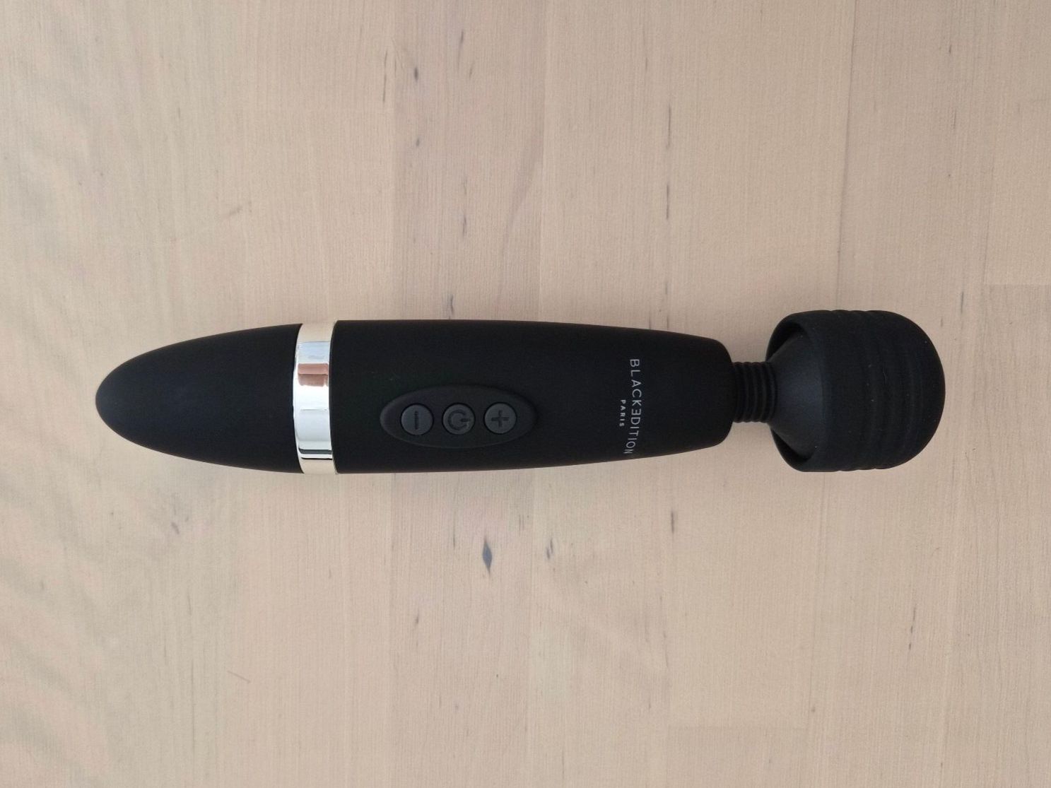 Dispositivi per massaggi: Massagegerät Magic Wand black edition mini – Usato da Riddes venduto da Grumpyrelie