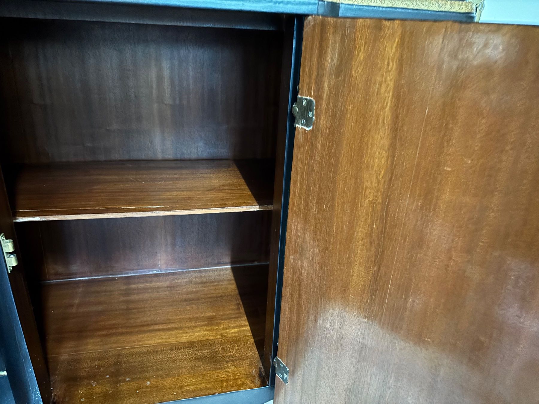 Cassettiere: Sideboard Kommode Schwarz / Gold – Usato da Hettlingen venduto da nad_7cxc 6