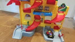 Autogarage mit Ton und 2 Fahrzeugen