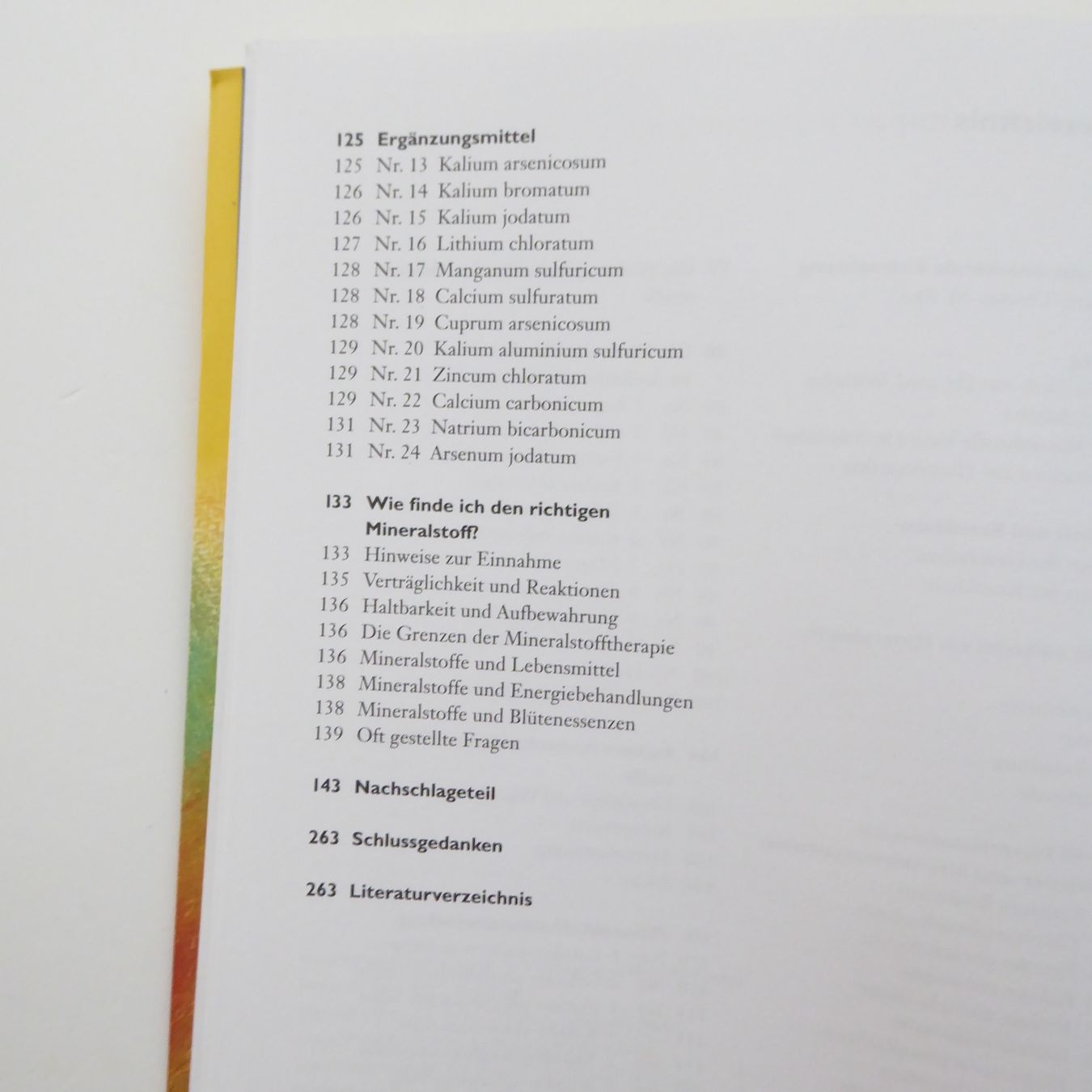 Libri: Mineralstoffe nach Dr. Schüssler – Usato da Basel venduto da Kunterbunt12 3