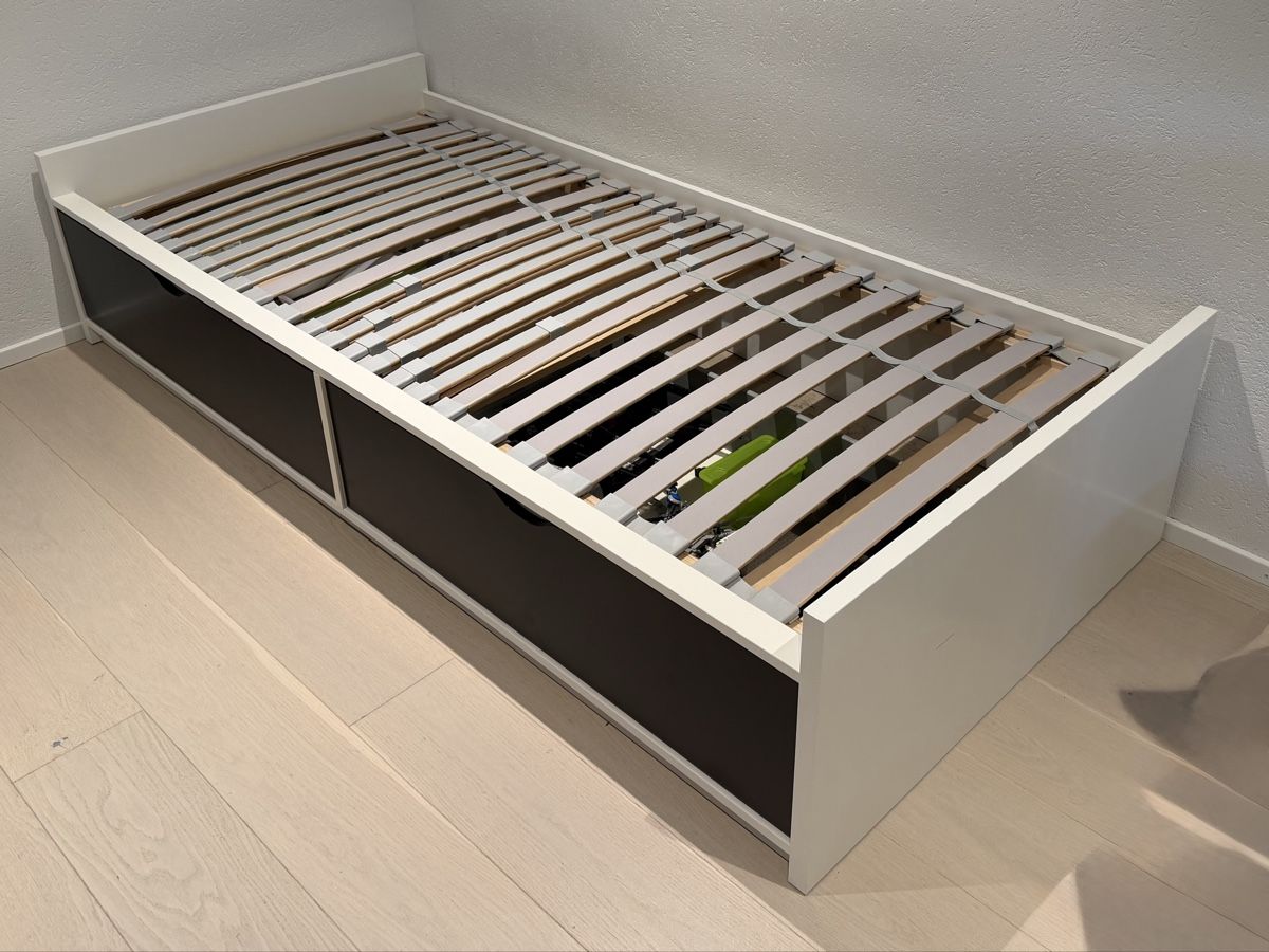 Ikea Betten: IKEA flaxa Bett – Gebraucht aus Zug von Rich03