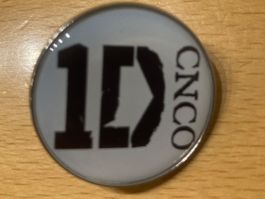 One Direction Pin Anstecker Punk Metal Rock Band