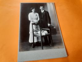 SCHWIIZER PAAR DAZUMAL _ es FäSCHTLICHS _ UZWIL