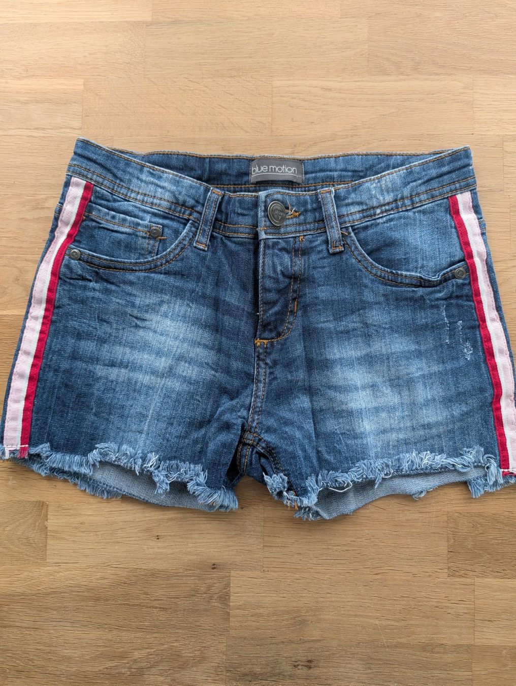 Jeans: Blue Motion Jeans Shorts, Gr. 36 – Usato da Dettighofen venduto da kk333