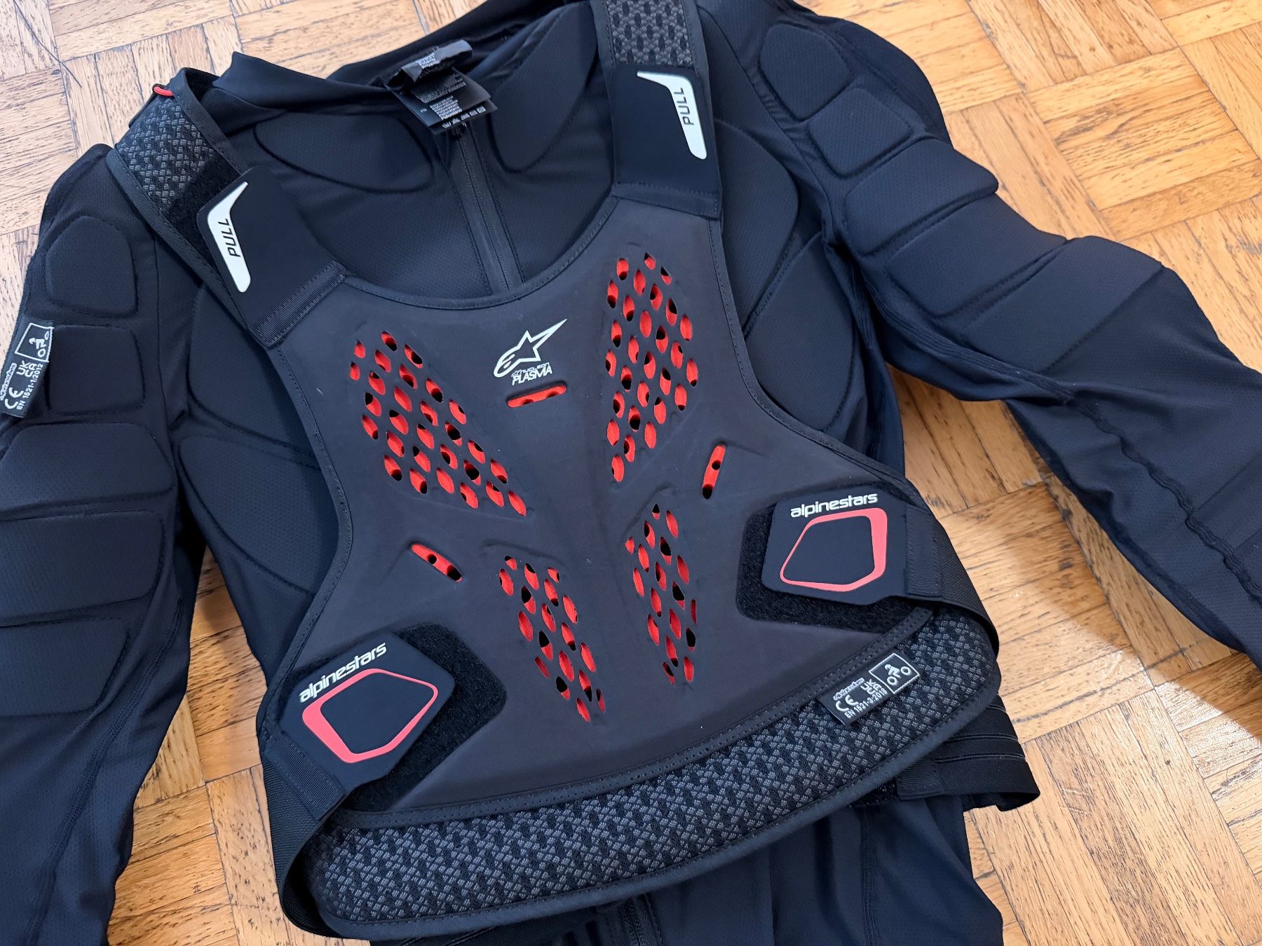 Alpinestars Jacken: Alpinestars Bionic Pro V3 Plasma Protection Jacket – Gebraucht aus Amriswil von Trivet 1