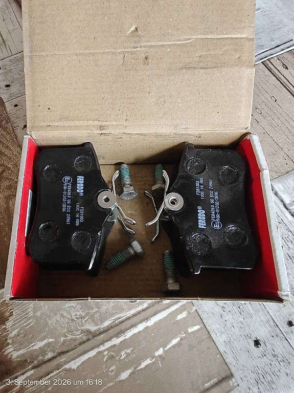 Tutti pezzi di ricambio auto: Bremsklötze hinten  – Nuovo e nell'imballaggio originale da Roggwil venduto da ego10000 2