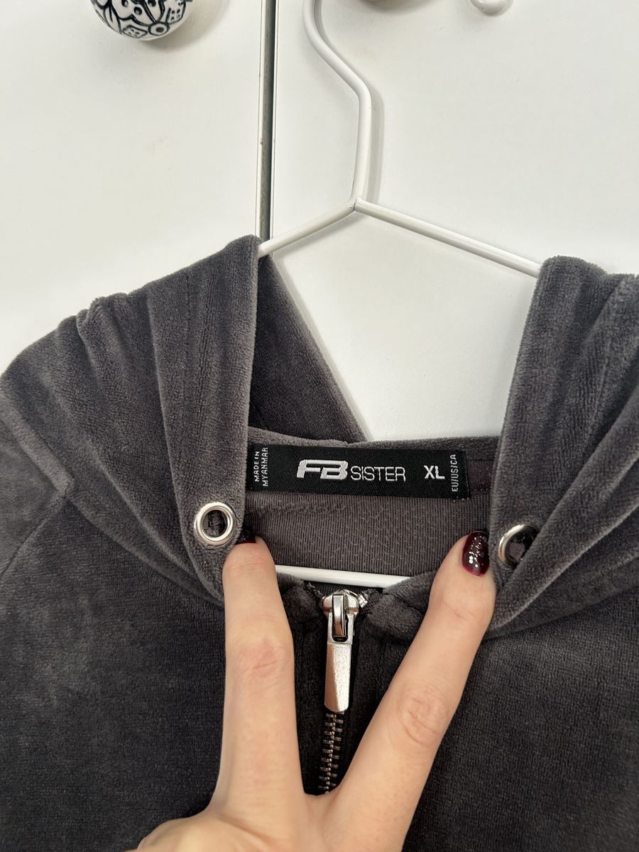 Maglioni & Felpe: Velours Hoodie Grau XL – Usato da Uster venduto da alin13e 3